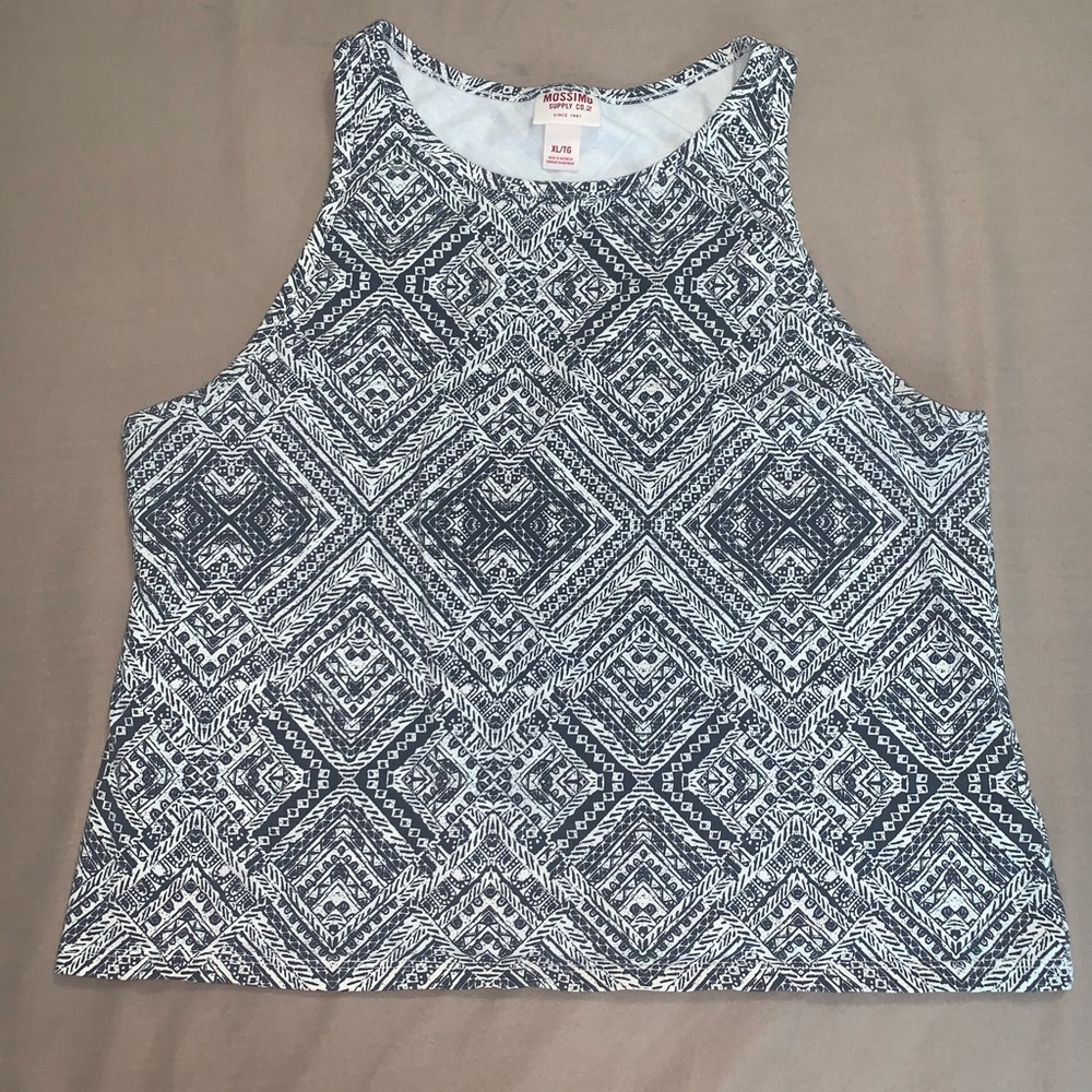 Razor-back Crop top